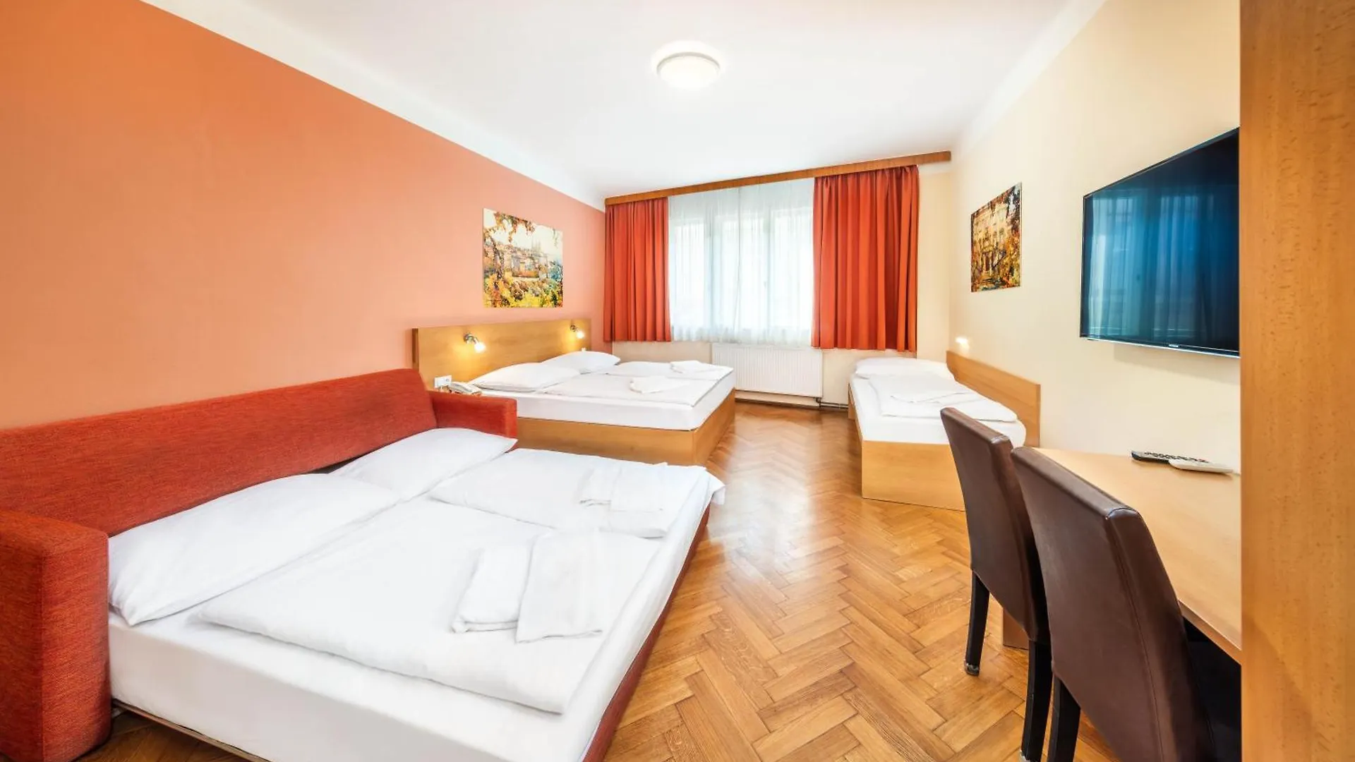 Residence Bene Prague 3*,